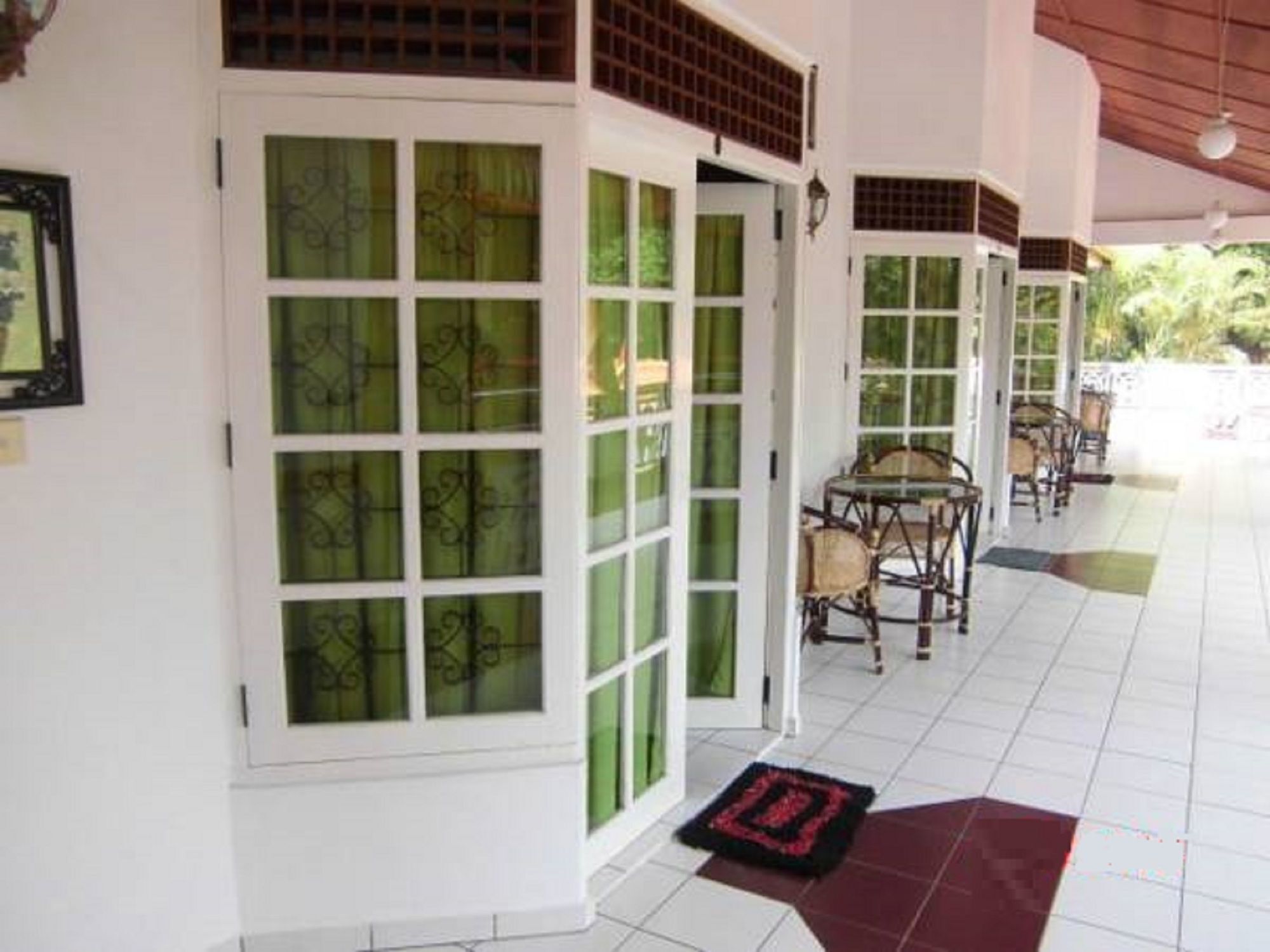 ברוואלה Lagoon Garden Hotel מראה חיצוני תמונה