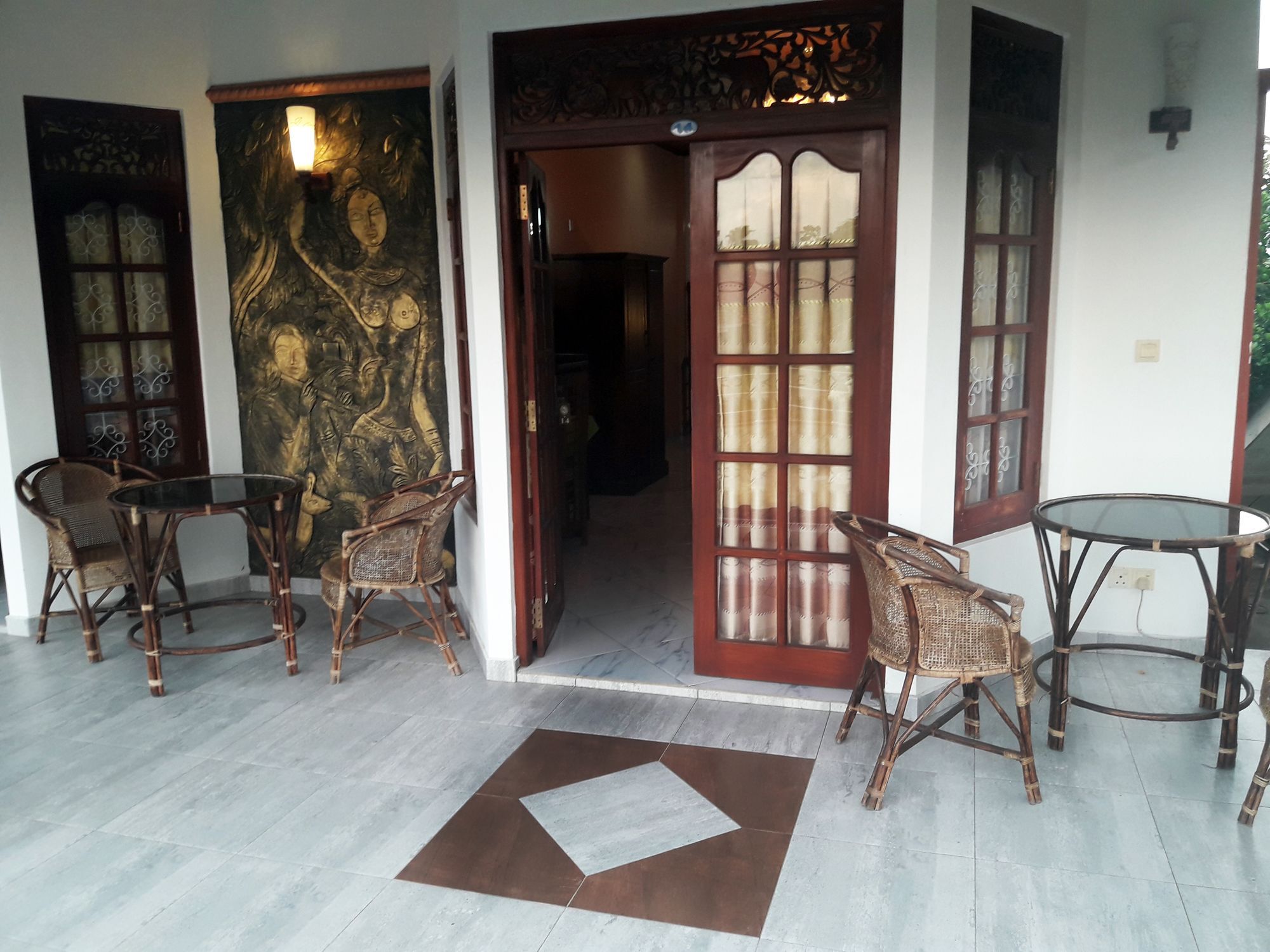 ברוואלה Lagoon Garden Hotel מראה חיצוני תמונה